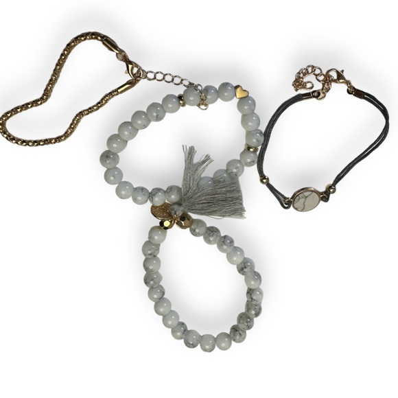 4/$25 -  Set of 4 Beaded Boho Bracelets - Picture 5 of 6